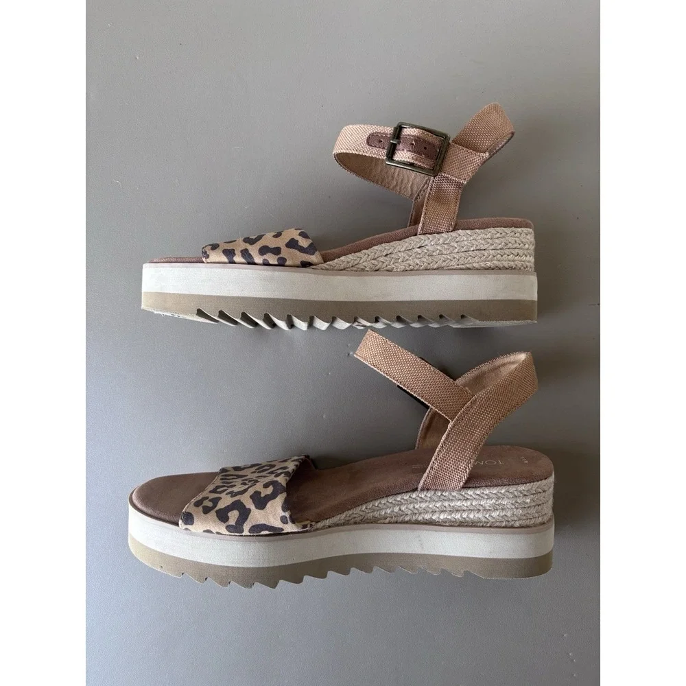 TOMS Women's Diana Wedge Sandals Espadrille Animal Print Size 9.5